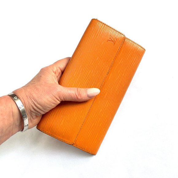 Auc Louis Vuitton Tangerine/Orange Epi Long wallet - Picture 3 of 15